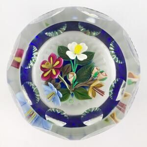 Perthshire 1993G Three-Dimensional Bouquet Lampwork Flower Faceted Paperweight